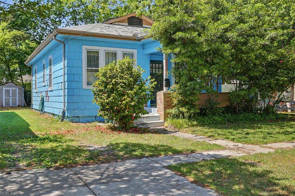 2905 Lens Ave - Photo 1