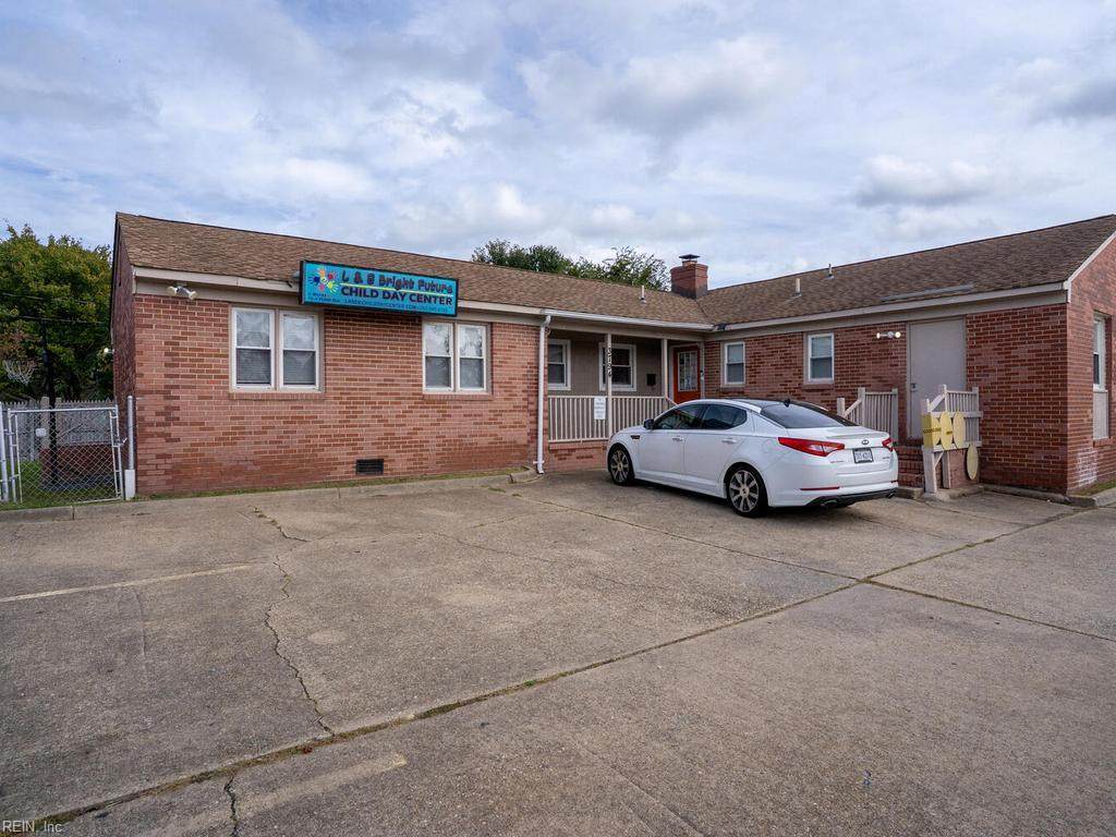 3794 Virginia Beach Blvd - Photo 1