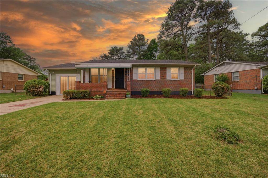 1117 Warfield Dr - Photo 1