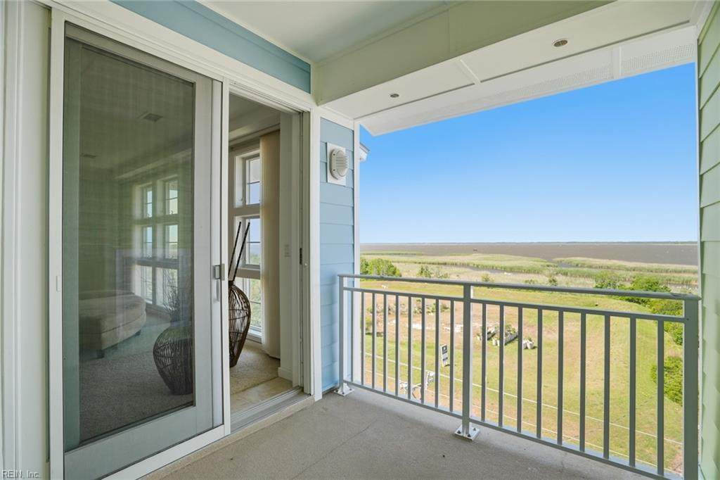 3738 Sandpiper Rd - Photo 1