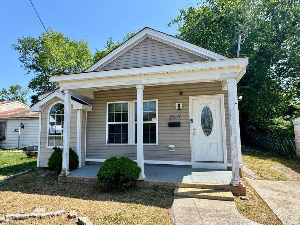 2537 Staunton Ave - Photo 1