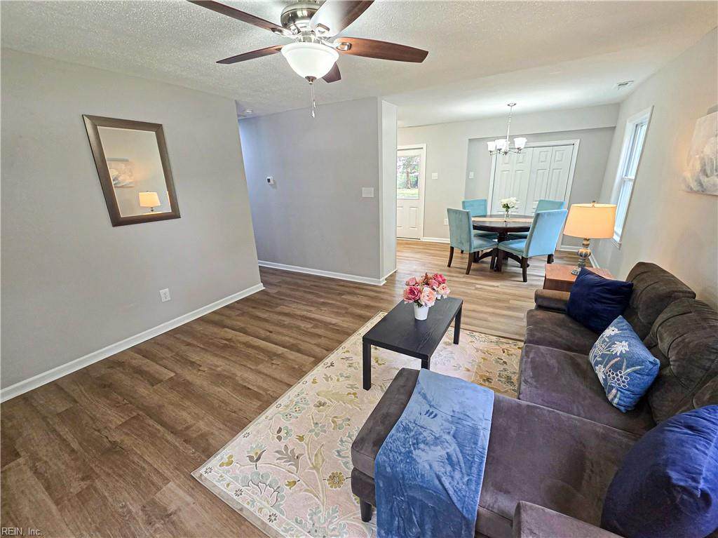 218 Pine Grove Ave - Photo 1