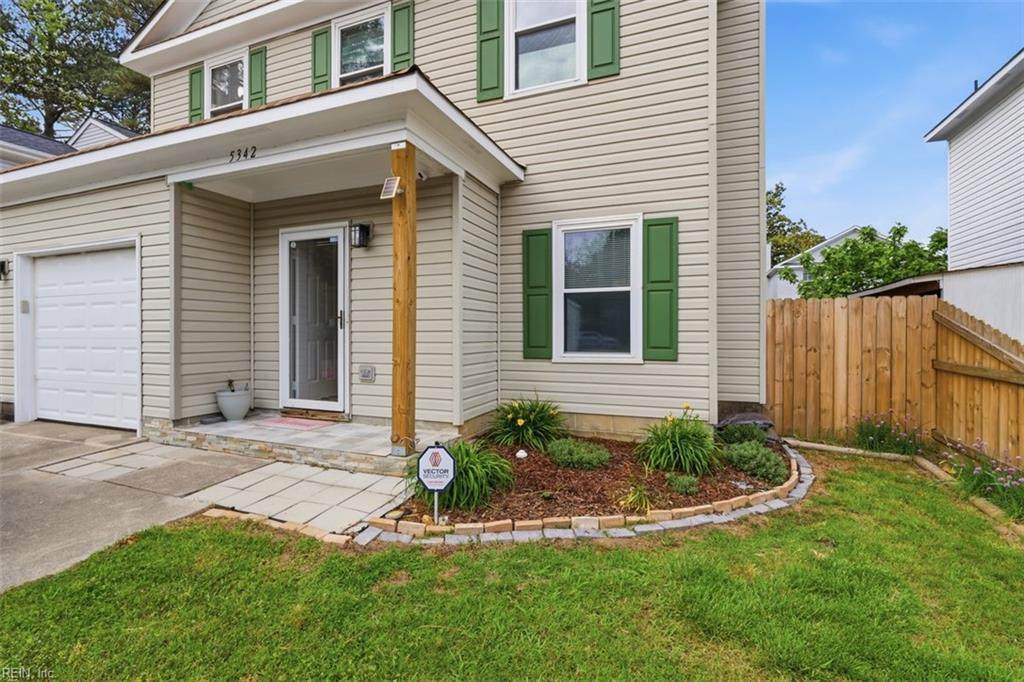 5342 Pandoria Ave - Photo 1