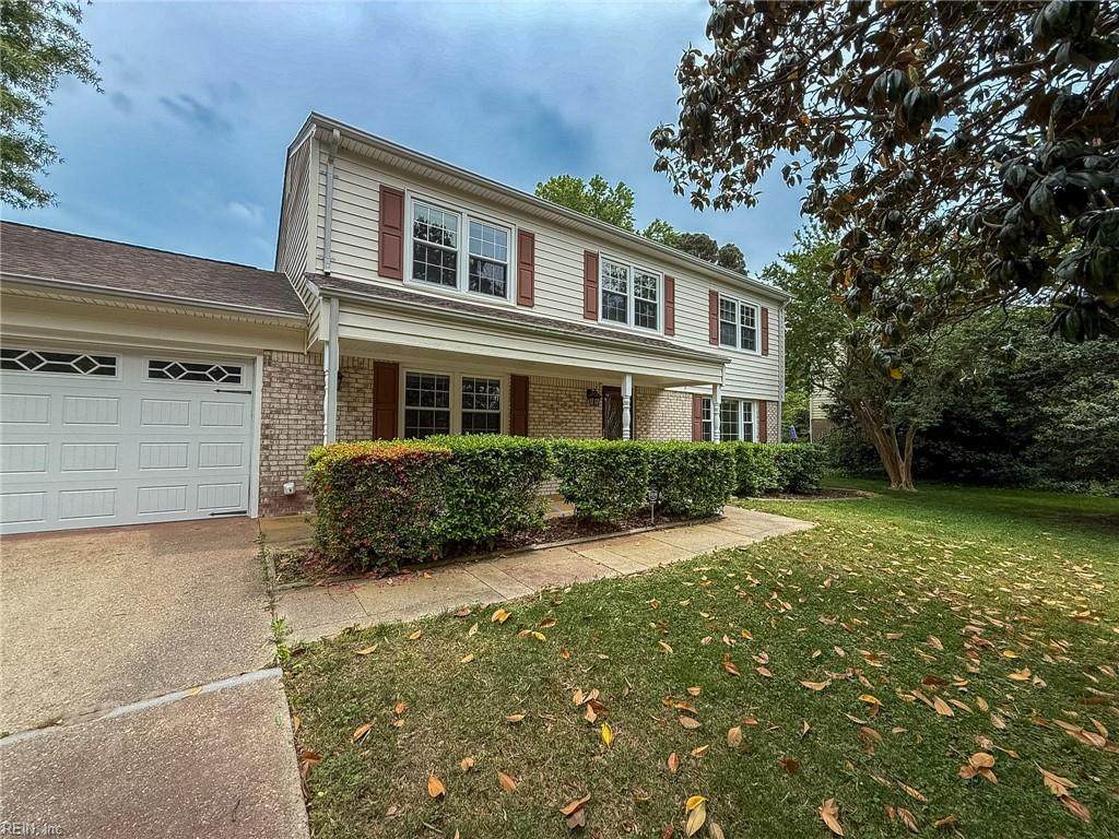 912 Marshall Cir - Photo 1