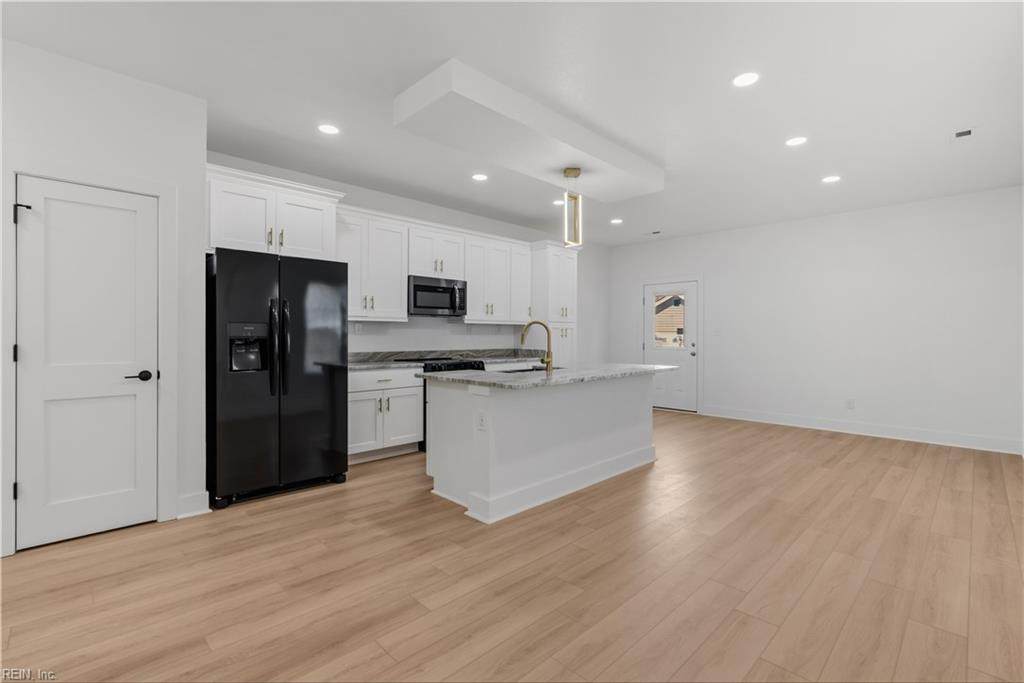 1112 Fayette St - Photo 1