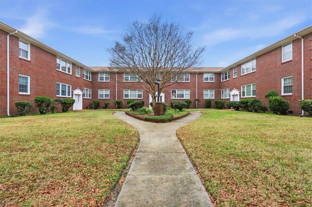 9601 Norfolk Ave - Photo 1