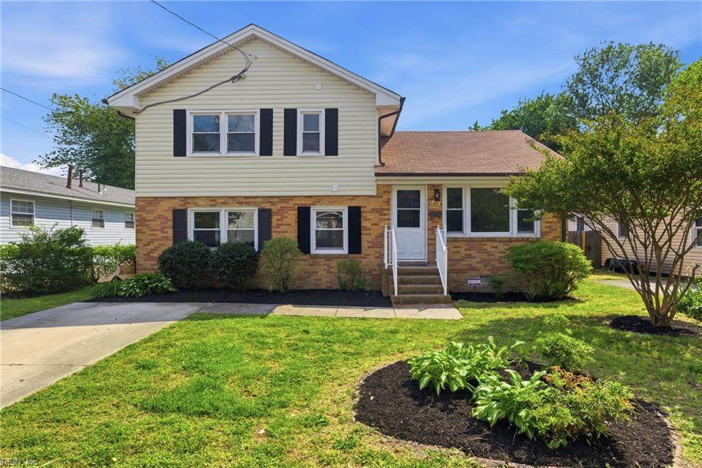 1107 Easterly Ave - Photo 1
