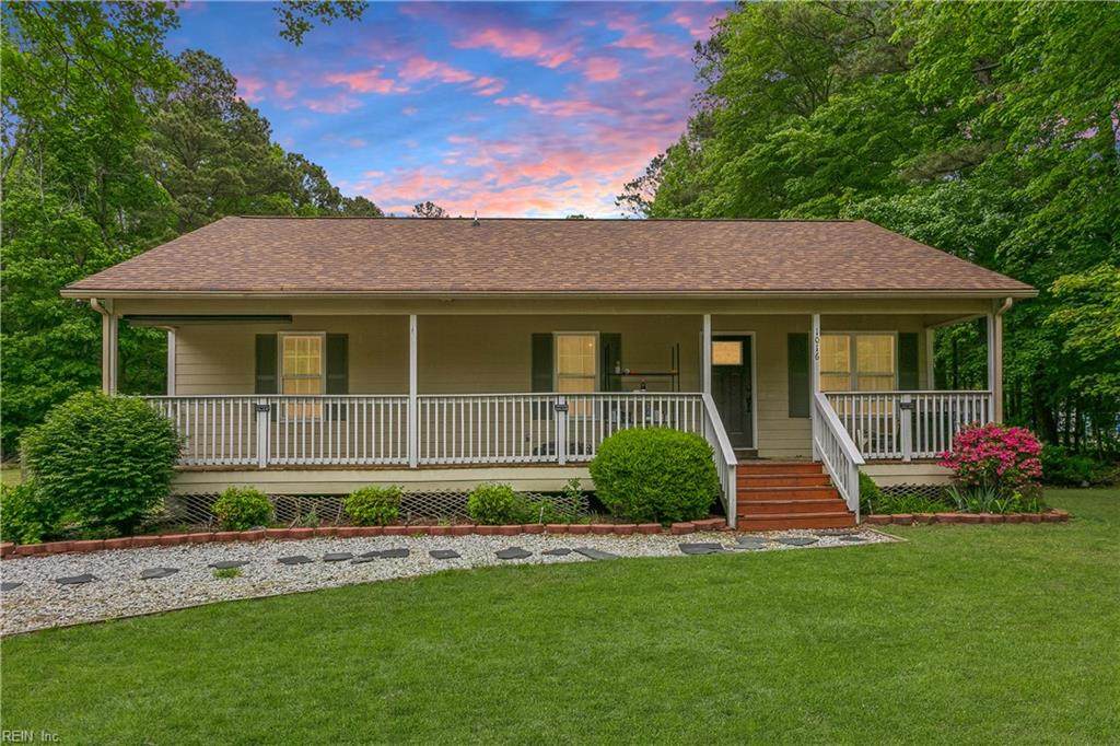 1016 Old York-Hampton Hwy - Photo 1