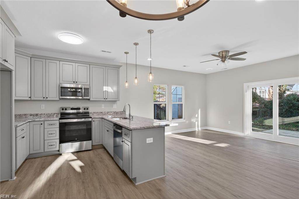 2519 Markham St - Photo 1