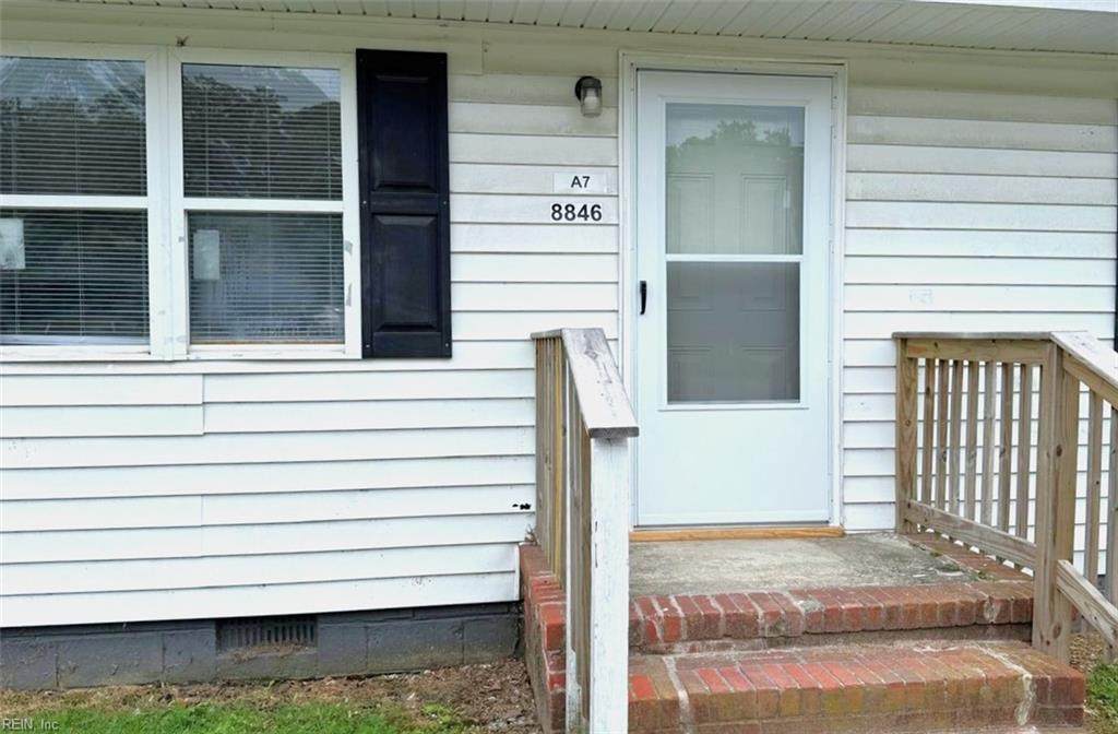 8846 Smithfield Ln - Photo 1
