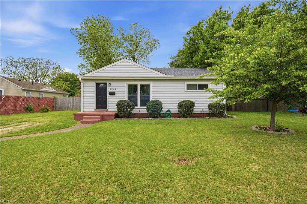 2209 Tarrallton Dr - Photo 1