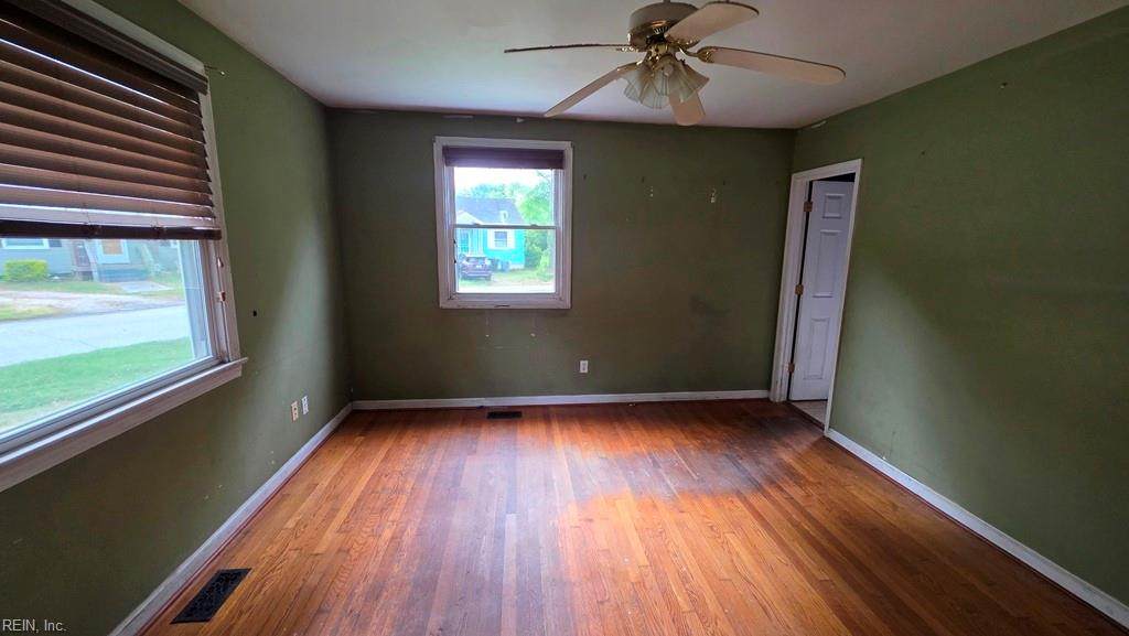 https://bt-photos.global.ssl.fastly.net/rein/orig_boomver_1_10633007-2.jpg