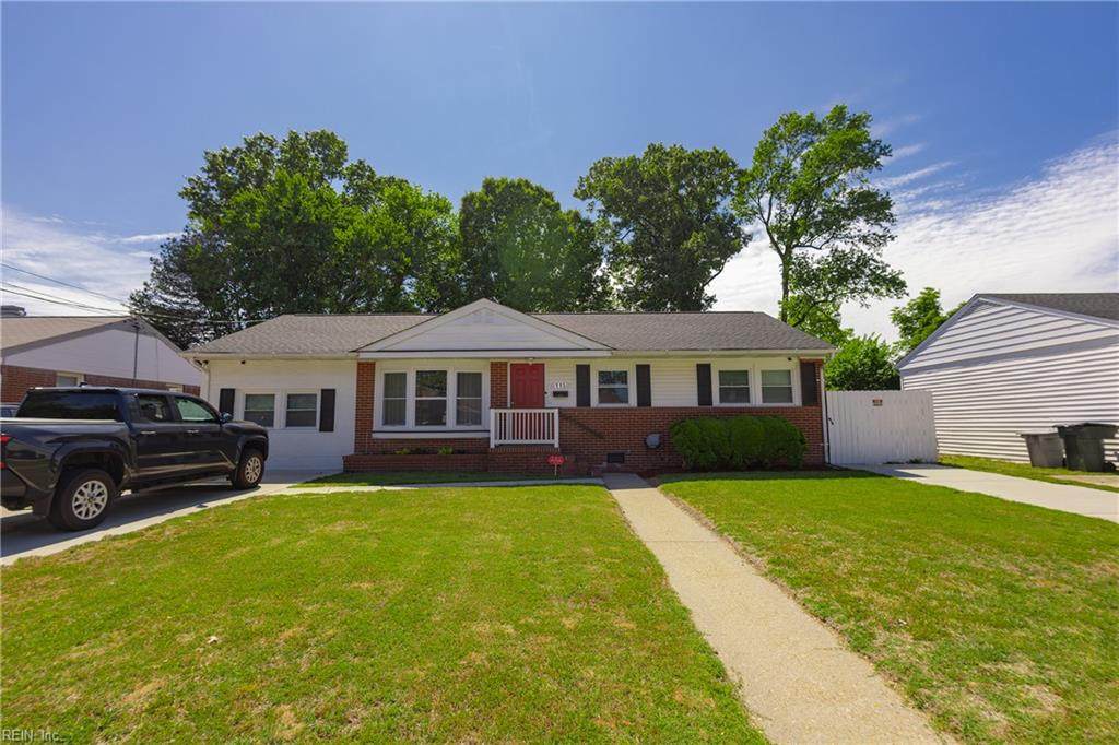 115 Lynnhaven Dr - Photo 1