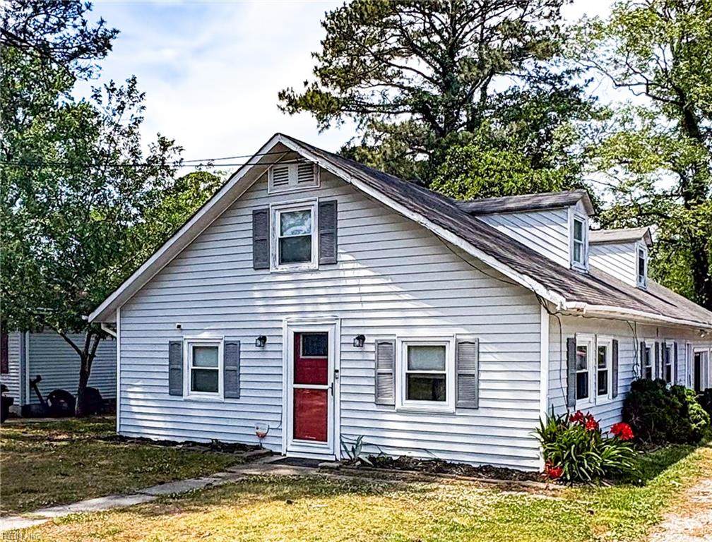 710 Osborn Ave - Photo 1