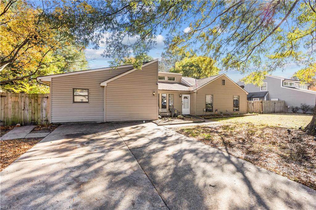 1363 Cypress Pl - Photo 1