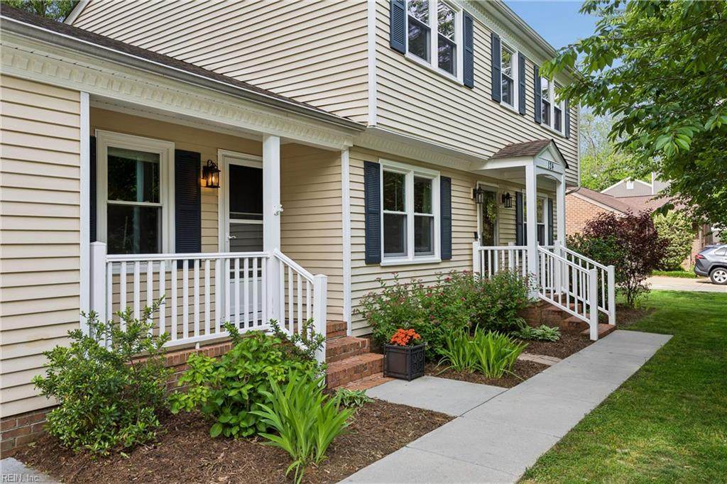 124 Camelot Cres - Photo 1