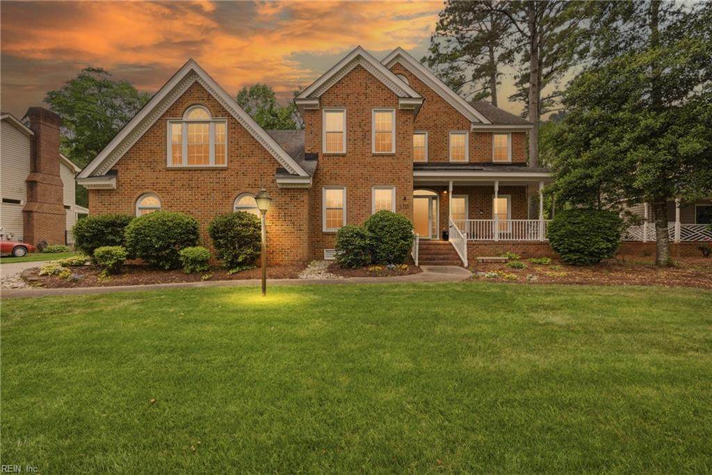 933 Forest Lakes Cir - Photo 1