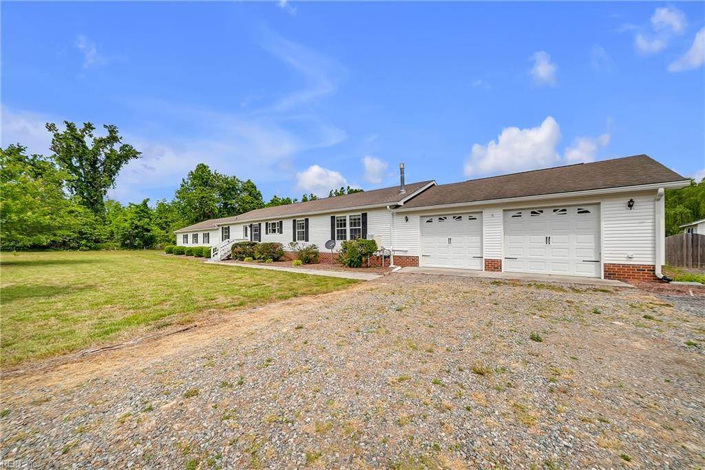 8029 Pinetta Rd - Photo 1