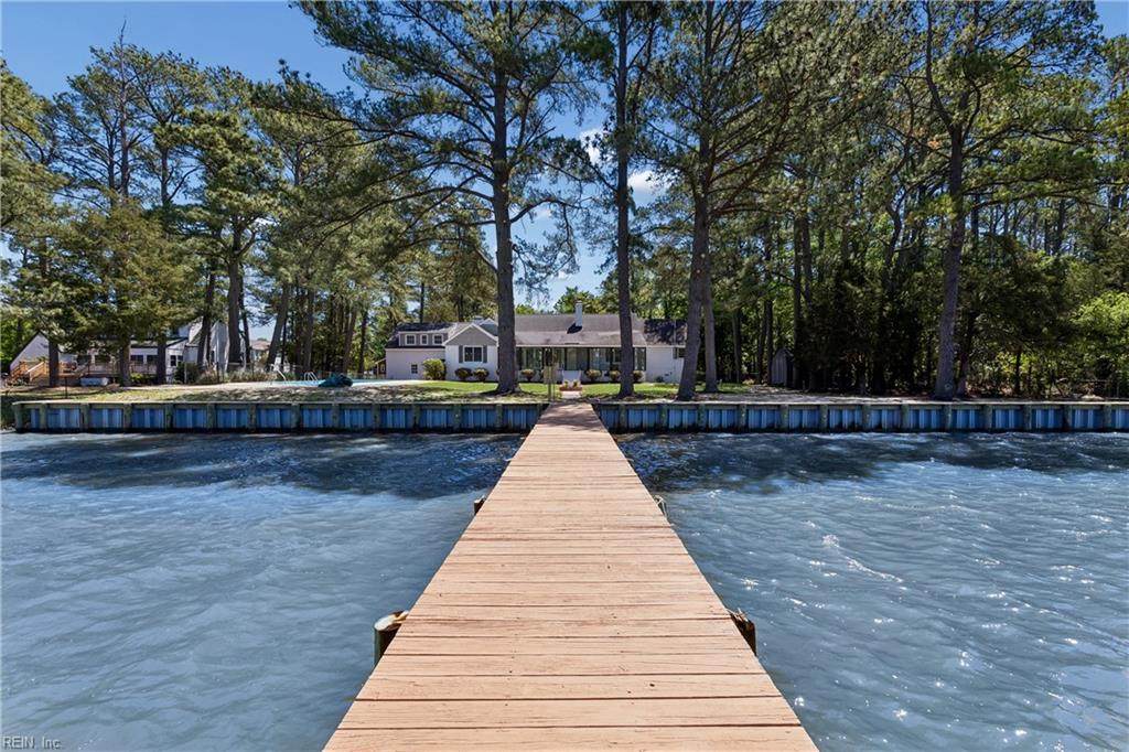16 Pine Ln - Photo 1