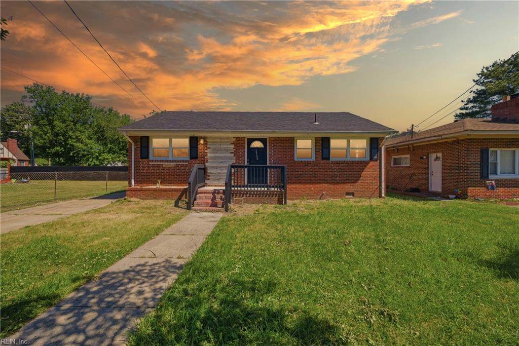 2908 Hollister Ave - Photo 1