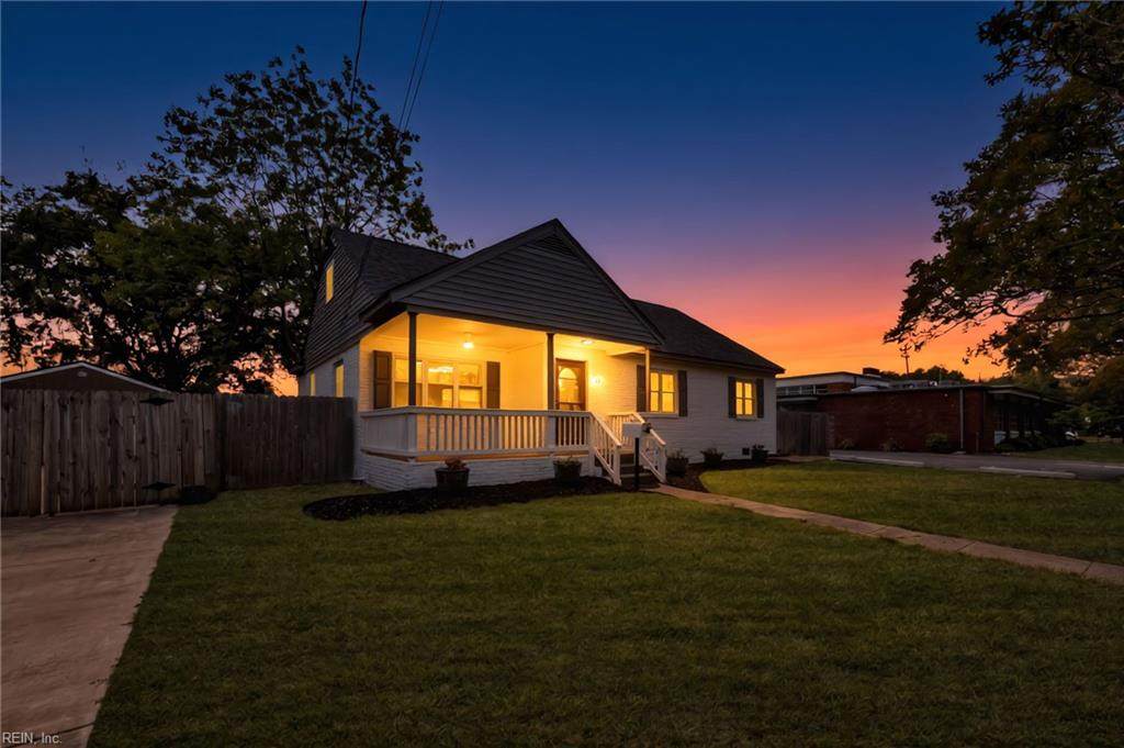 131 Forsythe St - Photo 1