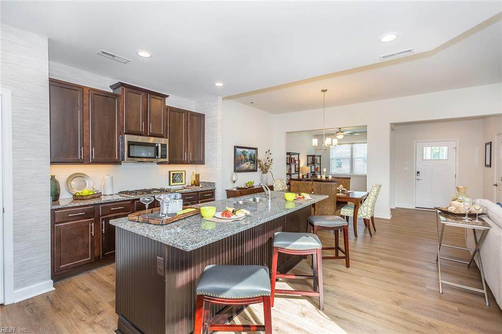 1701 Acadian Dr - Photo 1