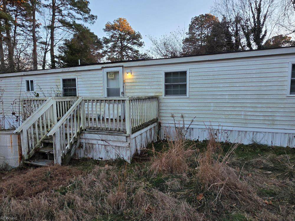 3594 George Wash Memorial Hwy - Photo 1