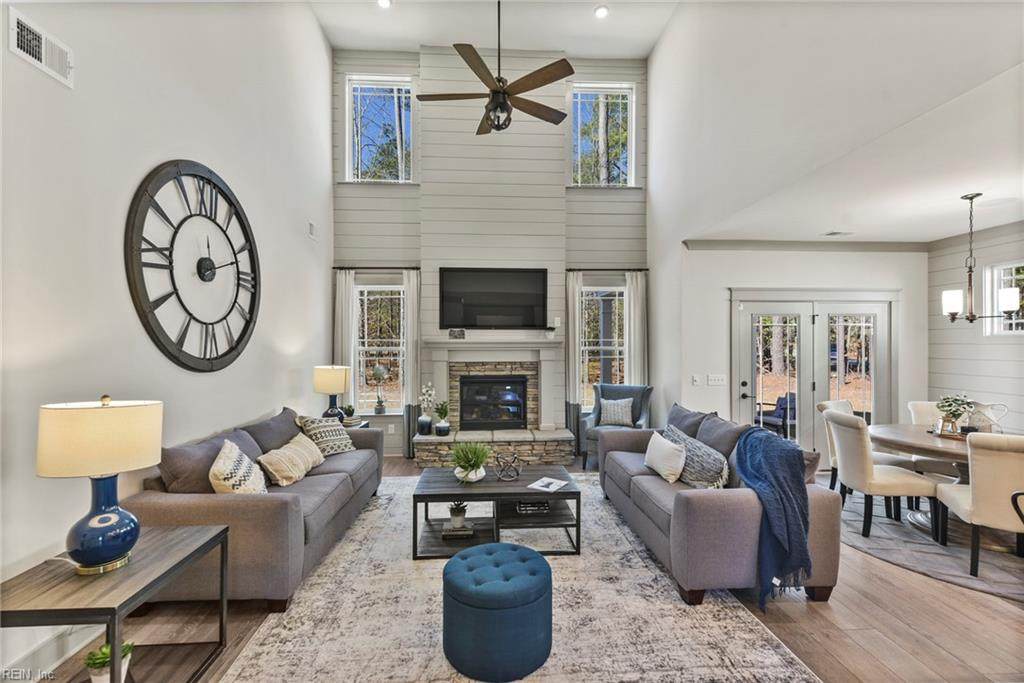 110 Brassy St - Photo 1
