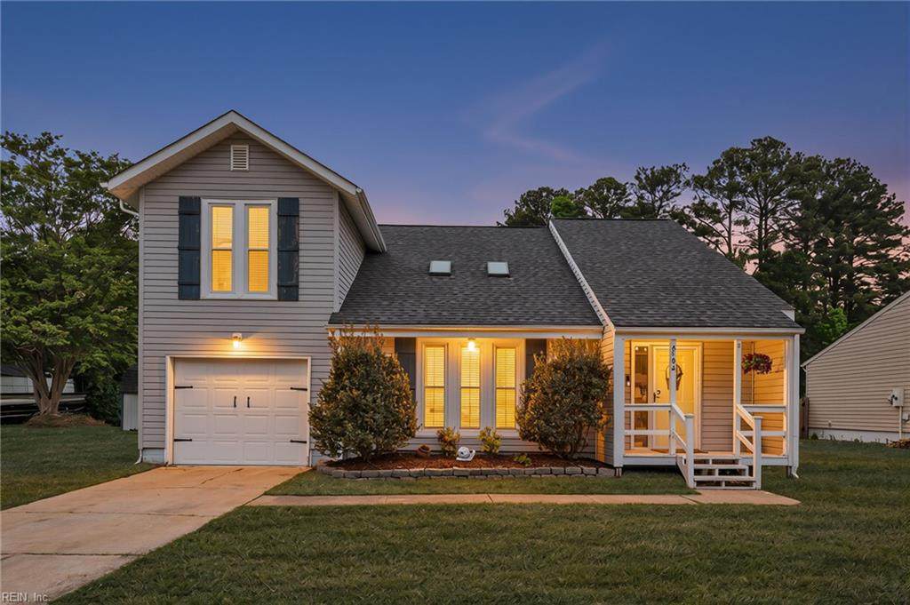 2492 Mirror Lake Dr - Photo 1