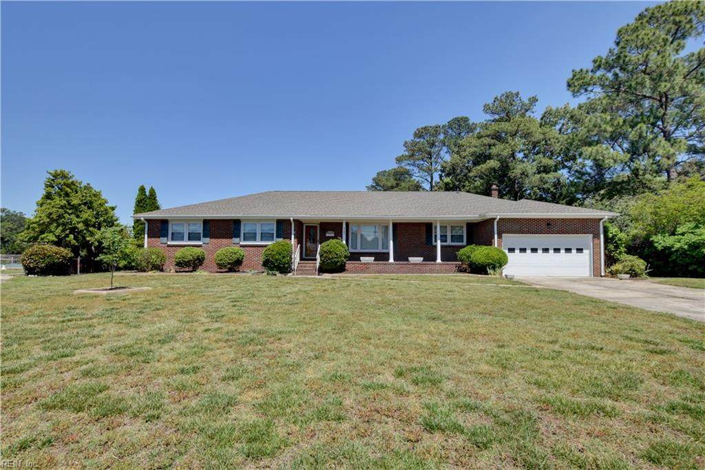 4102 Chowan Ave - Photo 1