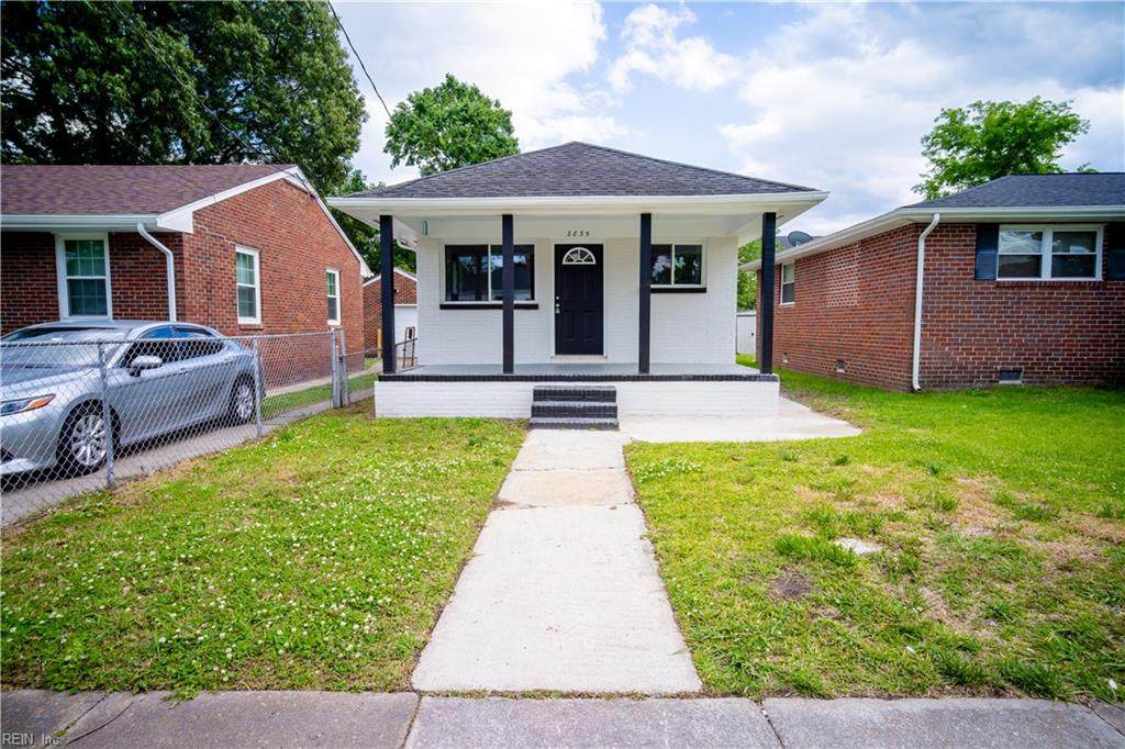 2835 Woodland Ave - Photo 1