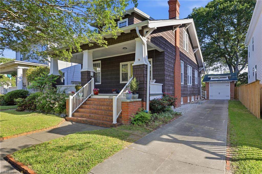 1604 Holland Ave - Photo 1