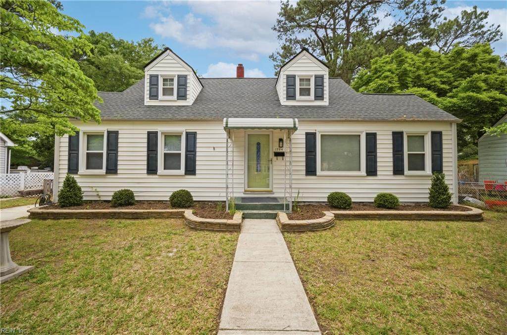 1704 Tarrall Ave - Photo 1