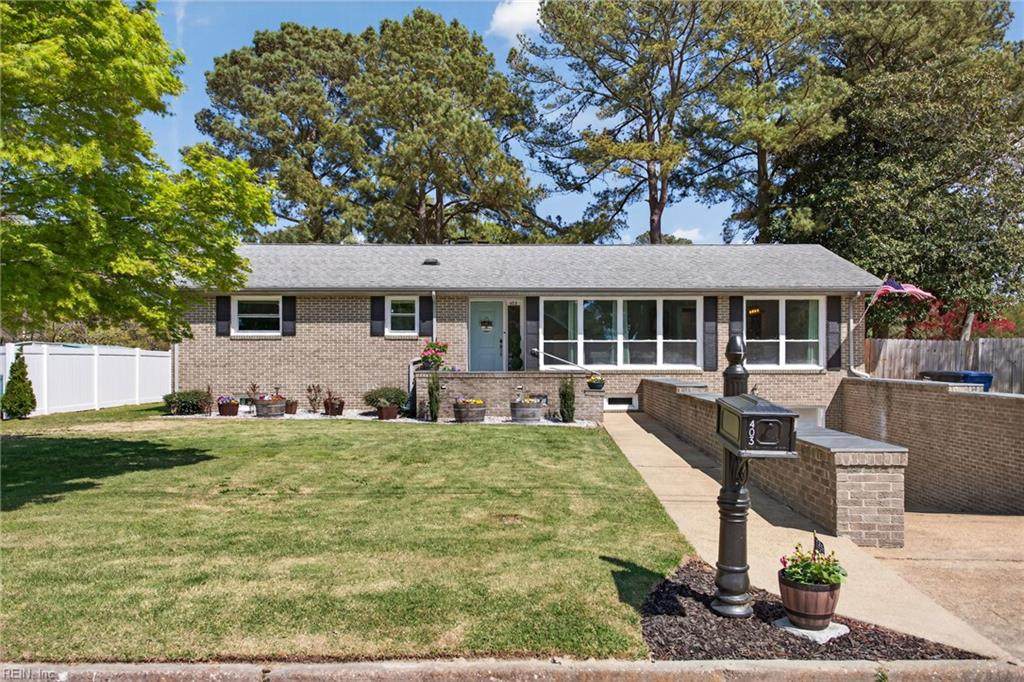 403 Holloway Dr - Photo 1