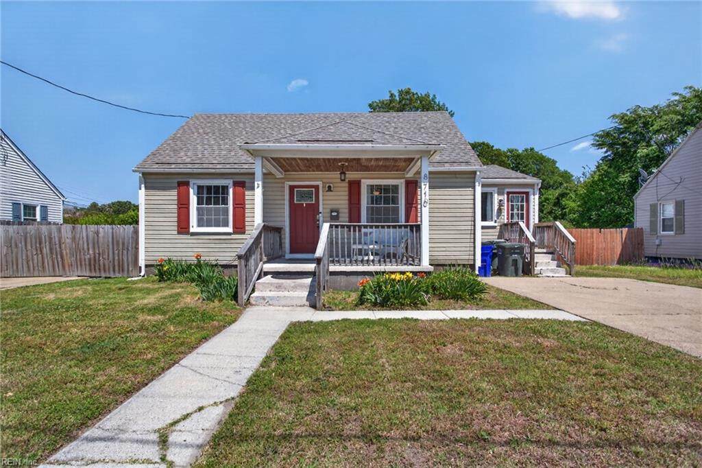 8710 Tidewater Dr - Photo 1