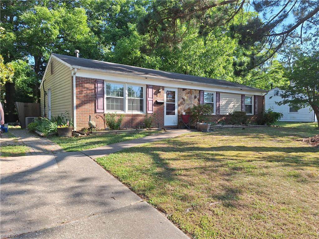 204 Nina Ct - Photo 1