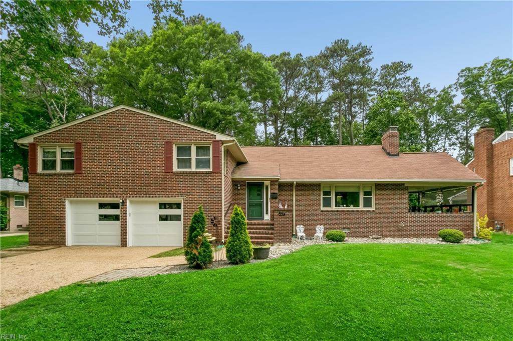 319 Mistletoe Dr - Photo 1