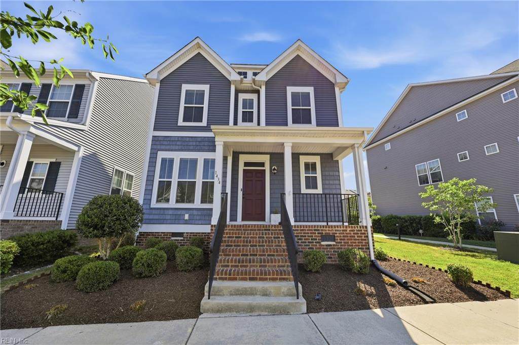 1434 Independence Blvd - Photo 1