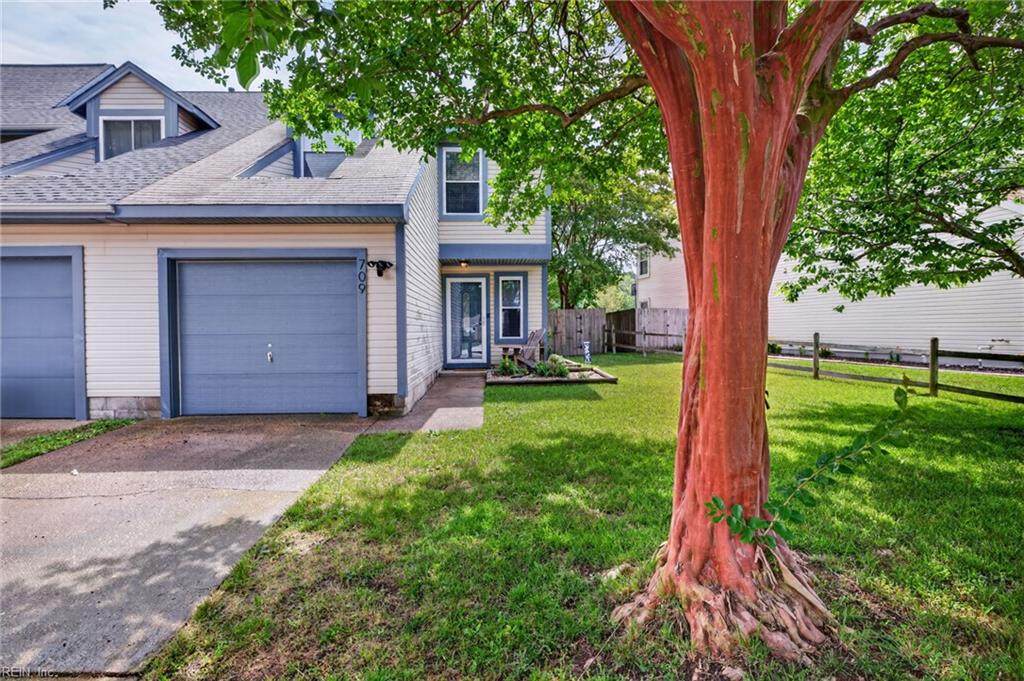 709 Hecate Dr - Photo 1