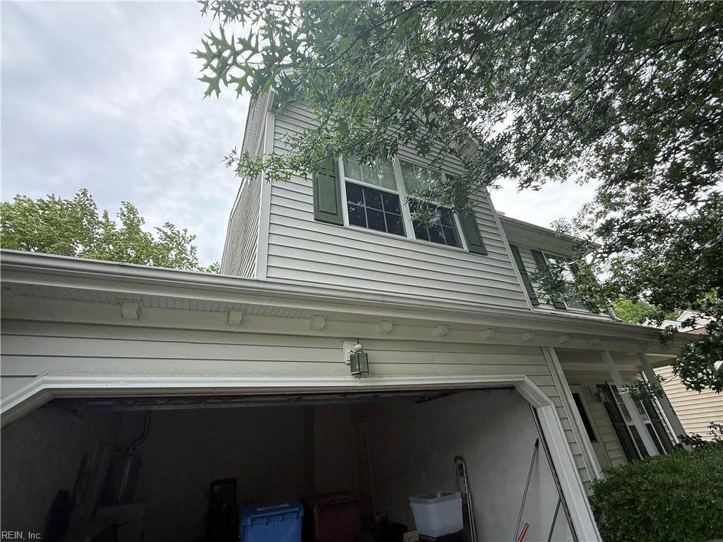 526 Windward Dr - Photo 1