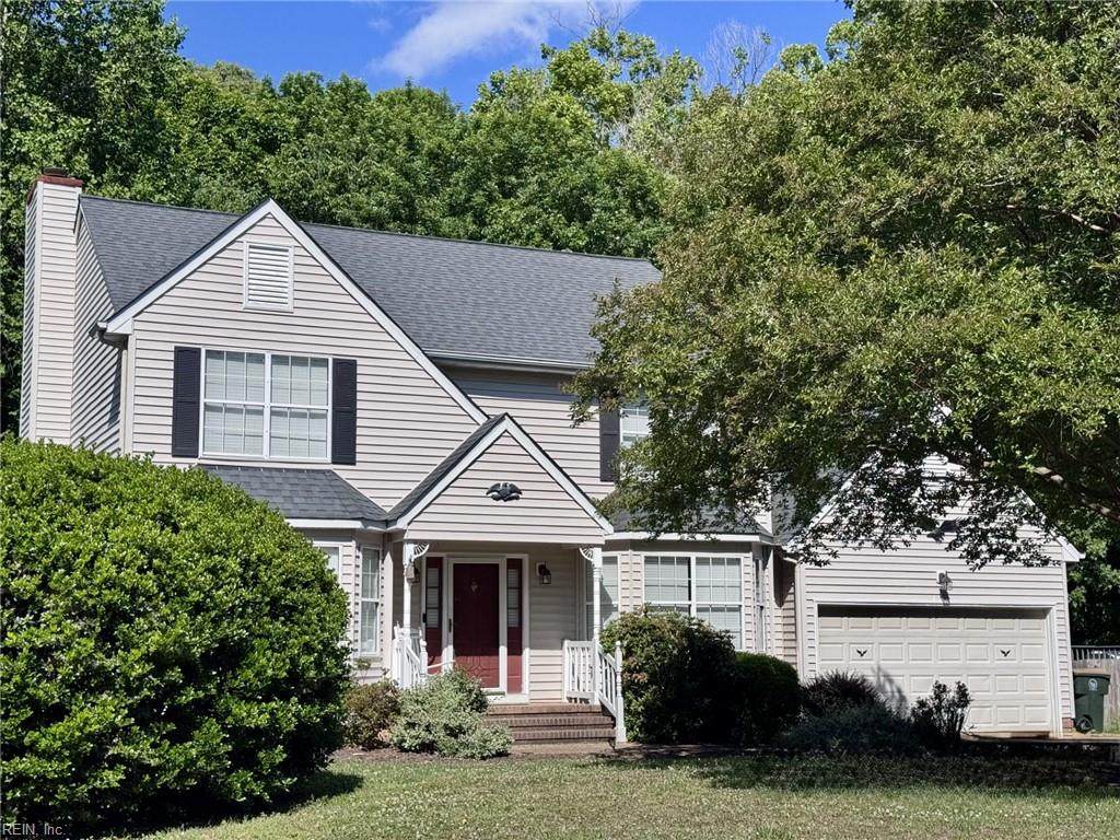 723 Colonial Ave - Photo 1