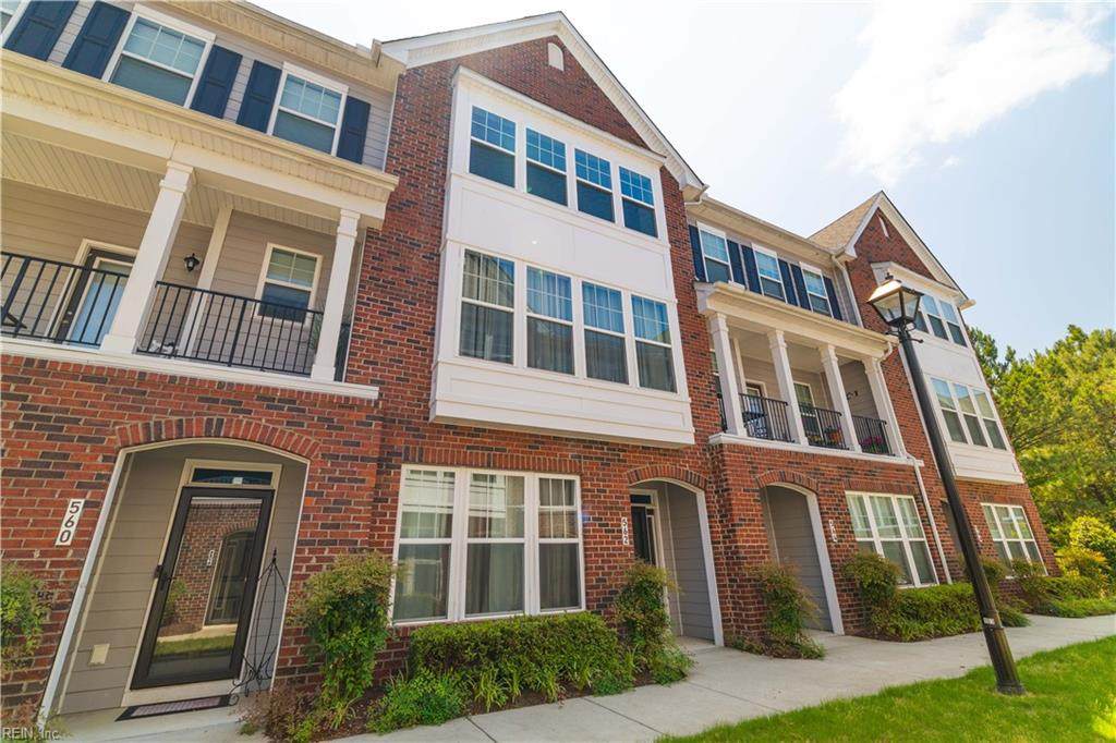 562 Red Hill Rd - Photo 1