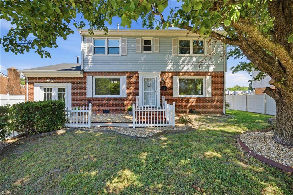 725 Arrowhead Dr - Photo 1