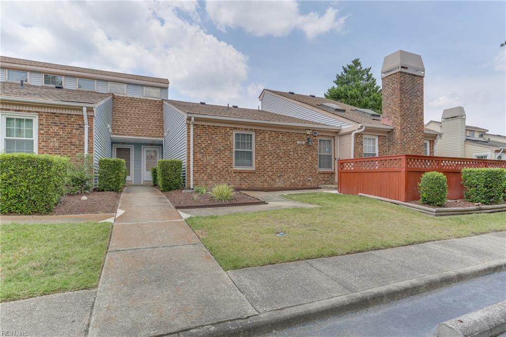 1433 Lake Geneve Dr - Photo 1