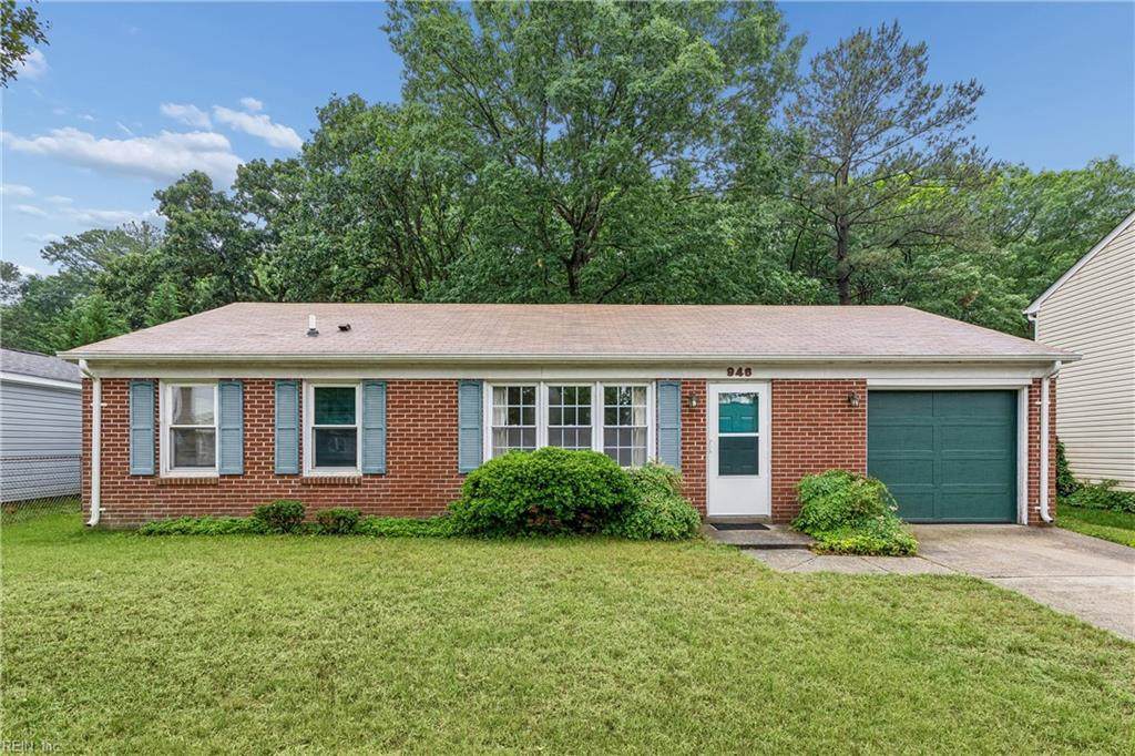 946 Red Oak Cir - Photo 1