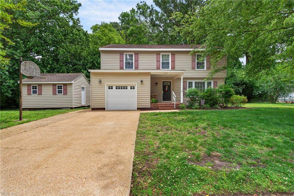2717 Elizabeth Harbor Dr - Photo 1