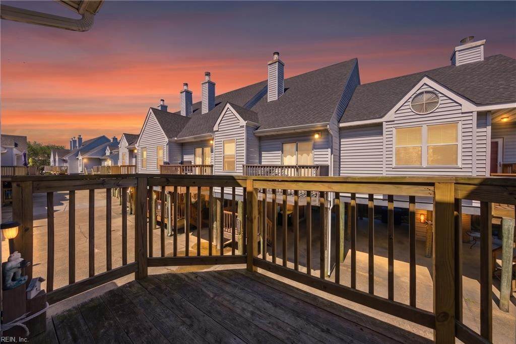 863 Little Bay Ave - Photo 1
