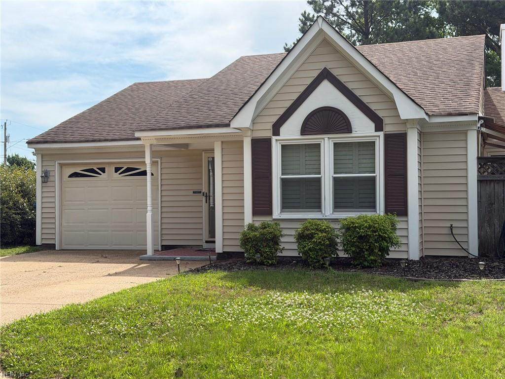 1321 Hamill Ln - Photo 1