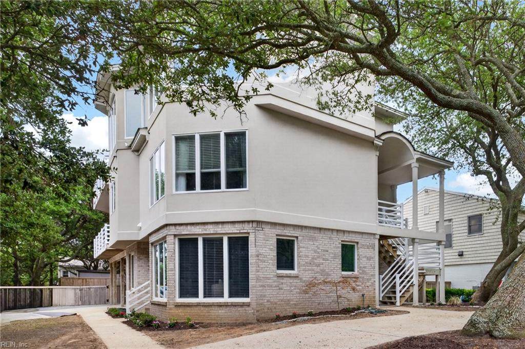 2310 Maple St - Photo 1
