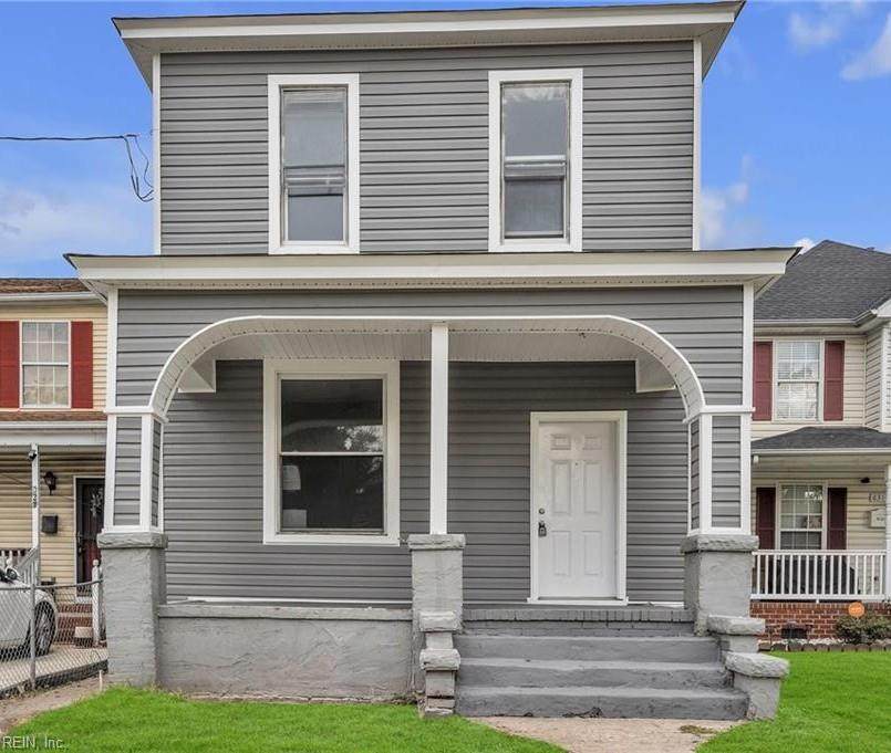 629 27th St - Photo 1